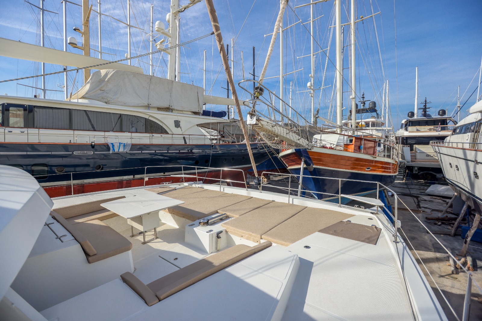 QUEEN ADA – 2020 BALİ 5.4 YELKENLİ KATAMARAN