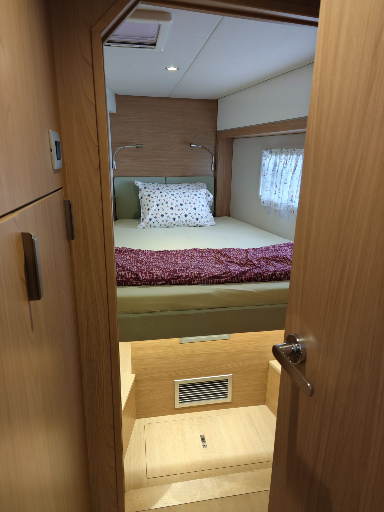 Bali 4.2, 3 kabin, İngiliz Bayrak #2435