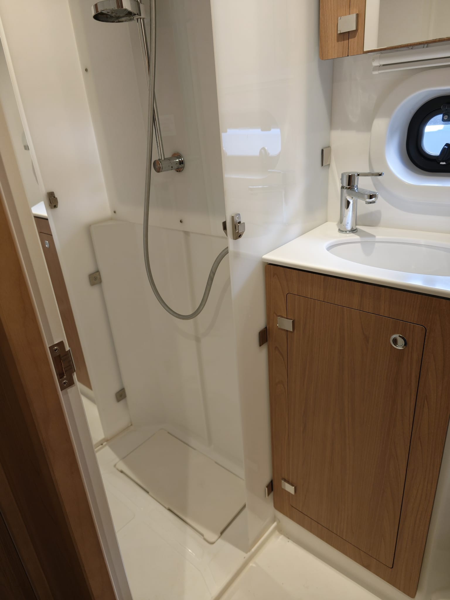 Bali 4.2, 3 kabin, İngiliz Bayrak #2435